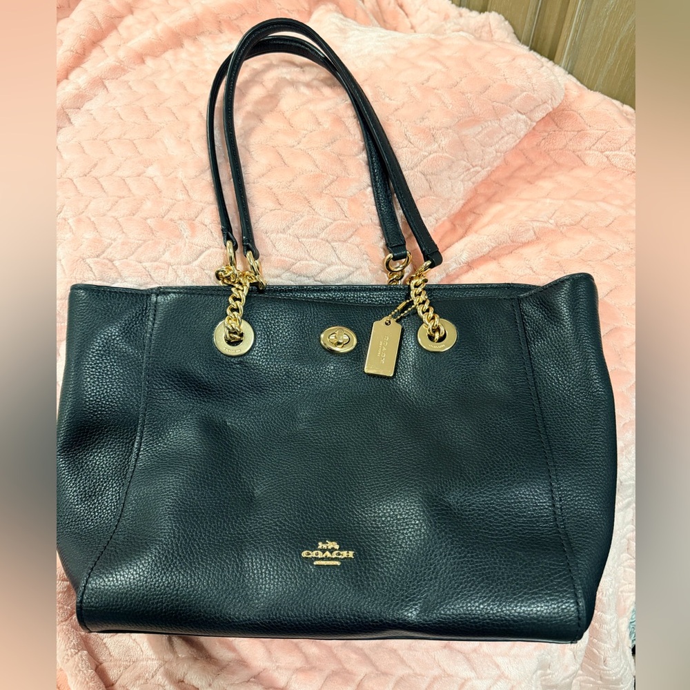 Coach Turnlock Chain Shoulder Bag